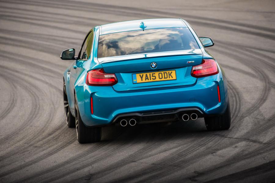  BMW M2 Coupe 2016 года  (UK) (фото 29 из 40)
